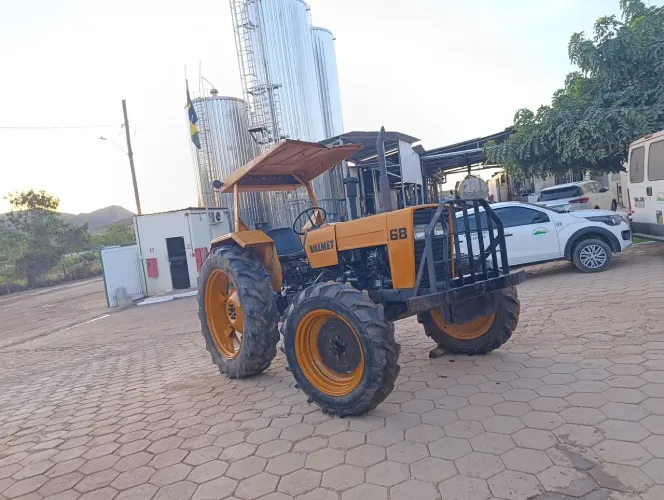 Trator Valmet 68 