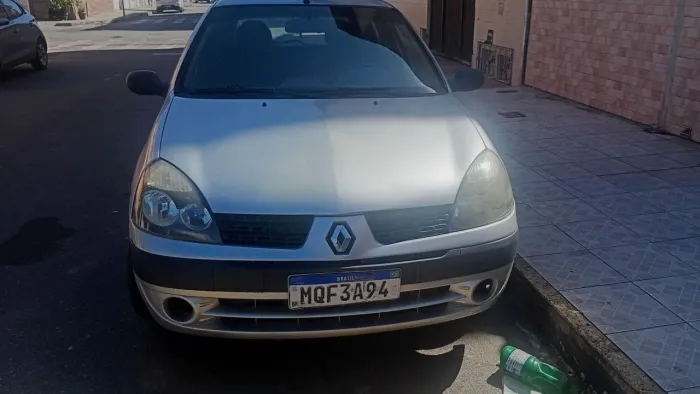 Renault Clio Authentique Hi-flex 1.0 16V 5P 2005