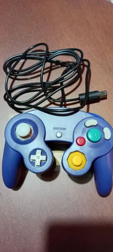 Controle Nintendo GameCube Roxo Paralelo Praticamente Novo