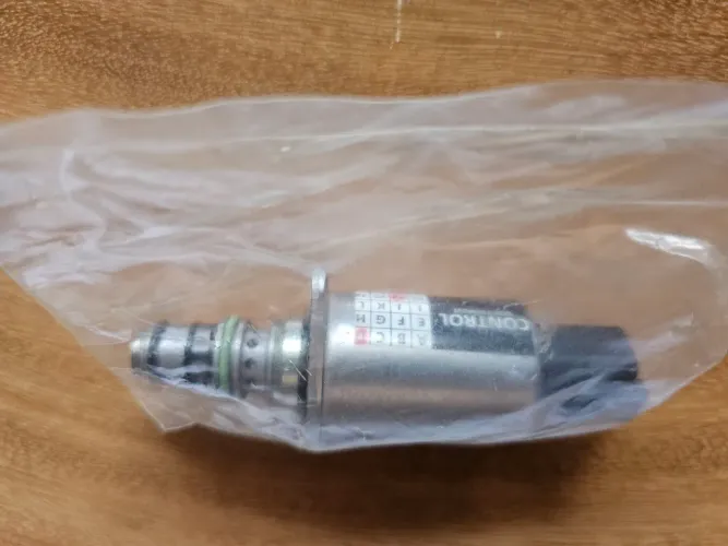 Válvula solenoide de 24 Volts: 585-9230