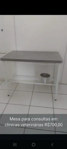 Mesa para consultório veterinário 