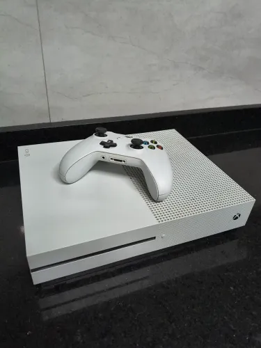 Xbox One S + controle original