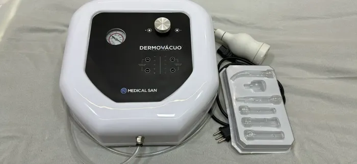 DERMOVÁCUO