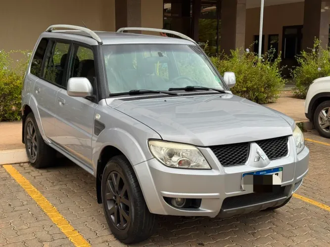 Mitsubishi Pajero TR4 2.0 Flex 16V 4X2 Aut. 2014