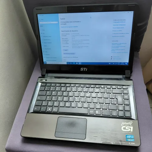 Notebook sti basico, core i3, memória de 8g hd de 500g.