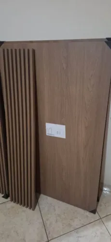 Cabeceira de cama ripada