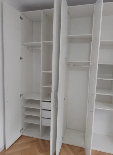 Guarda-Roupa Alto Bom Várias Divisórias