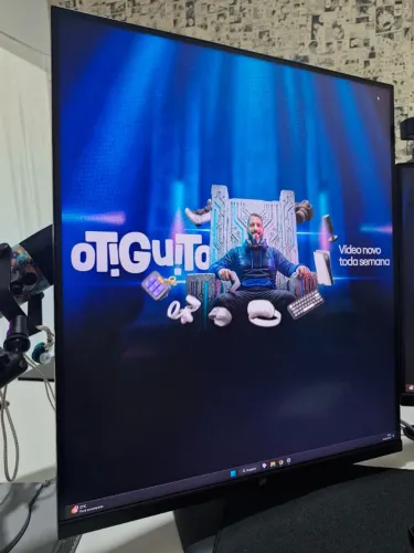 Monitor Elements 2030 XTI 28" 2K Dupla Tela + Cabos HDMI/DP/USB-C e Controle