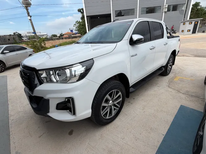 Toyota Hilux CD SRV 4X4 2.8 TDI Diesel Aut. 2020