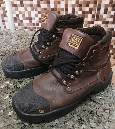 Bota caterpil