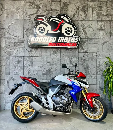 HONDA CB 1000 R CAPITAO AMÉRICA ABS 2015 IMPECÁVEL