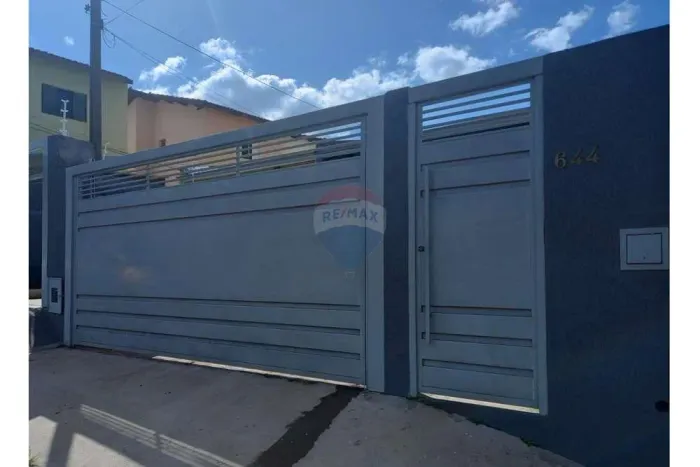 Casa para alugar com 03 dormitórios, 120 m² - Vila Nogueira, Botucatu/SP