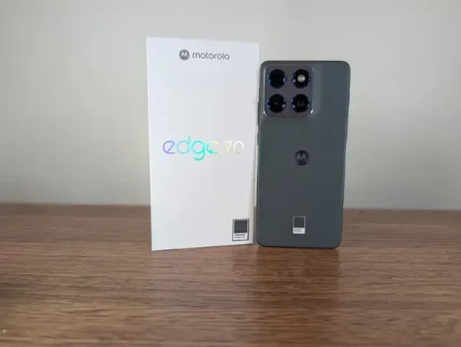 Motorola Edge 70 5G 256GB 8GB RAM Gadget Gray (cinza) - lacrado, NF e garantia de 1 ano