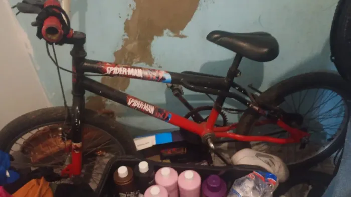 Bicicleta do homem aranha 