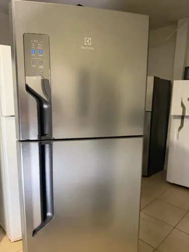 Geladeira Eletrolux Duplex Semi nova inox 110v