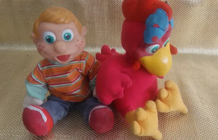 boneco julio cocorico galinha lilica