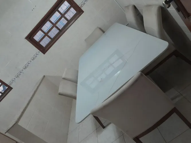 Mesa grande alto designer