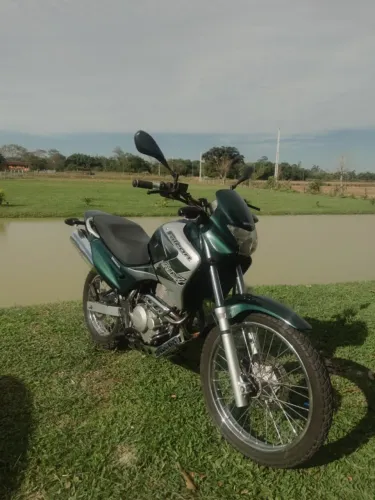 Honda NX4 Falcon 400 - 2005