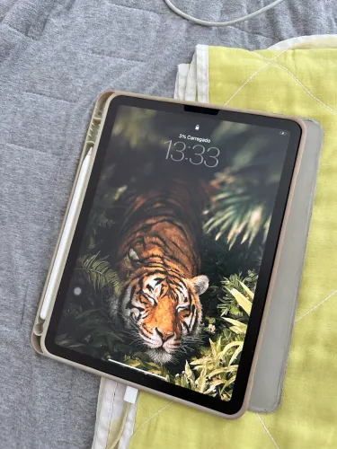 IPad Air 5th (64 GB) Cor Estelar
