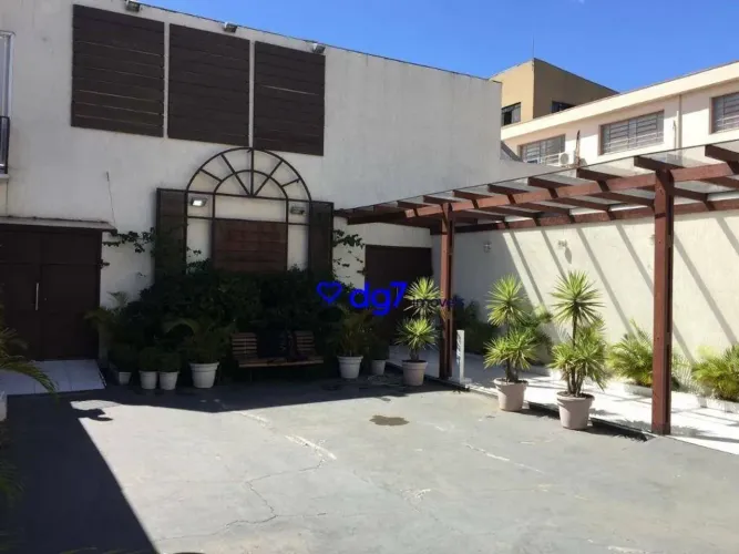Imóvel comercial completo na Barra Funda | 868 m² de terreno + renda mensal!