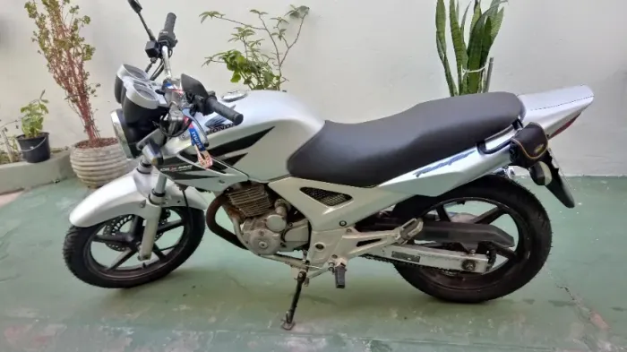 CBX 250 inteira