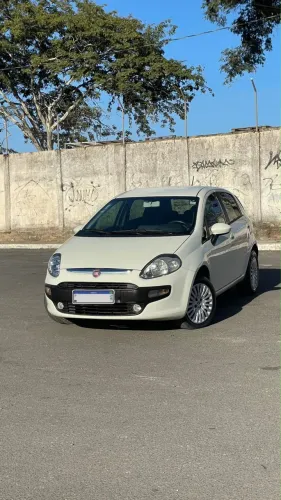 Fiat Punto Attractive 1.4 Fire Flex 8V 5P 2015