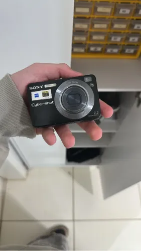 Câmera cybershot carl zeis
