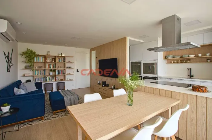 Apartamento com 1 suíte e 2 vagas à venda no Mercês