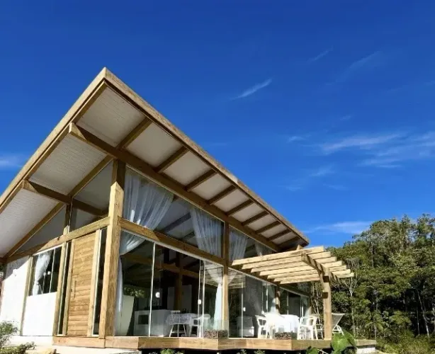 CASA de VIDRO ! Nova !! São Pedro de Alcântara. SC.