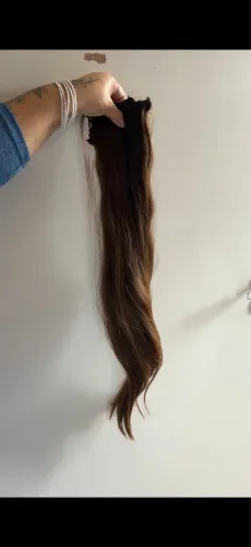 Mega hair brasileiro do Sul original na tela de fita adesiva pronto pra colocar