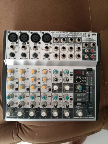 Mesa 1202fx Behringer 