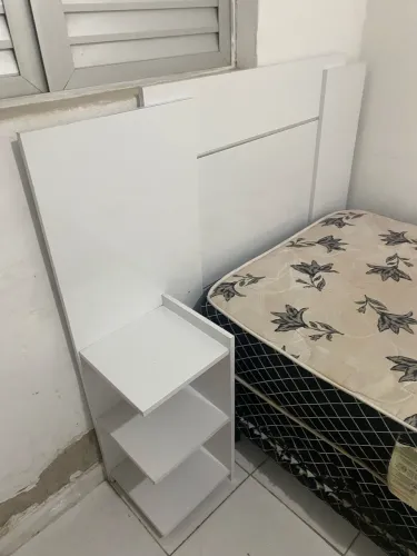 Vendo cabeceira de cama de solteiro
