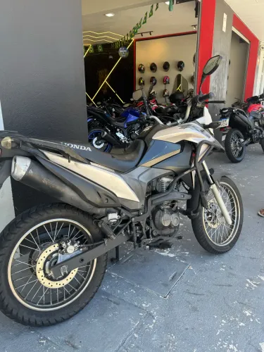 VENDO OU TROCO XRE/190