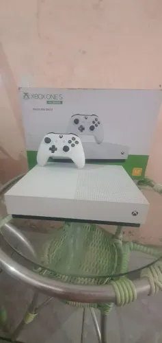 XBOX ONE S ALL DIGITAL 1TB