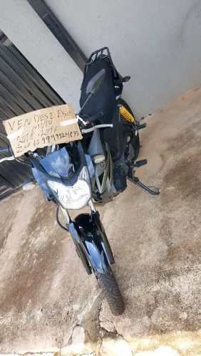Moto em ótimo estado de conservação