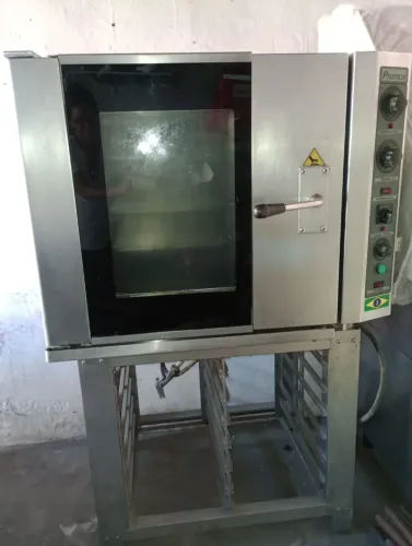 Forno combinado elétrico 220v trifásico, PRATICA . Retirada por conta do comprador.