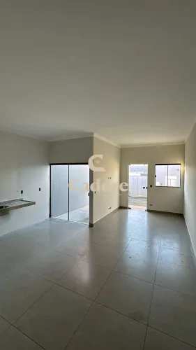 Casa a venda no Shopping Park 3/4 sendo 1 suíte com 79m² de construção