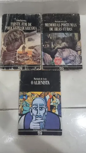 Livros Triste fim de Policarpo Quaresma,Memórias postumas de Brás Cubas e o alienista.