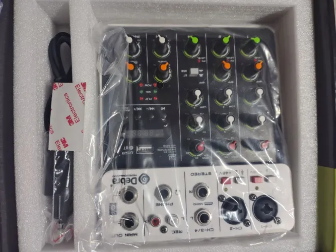 Mesa de áudio mixer V4 profissional 