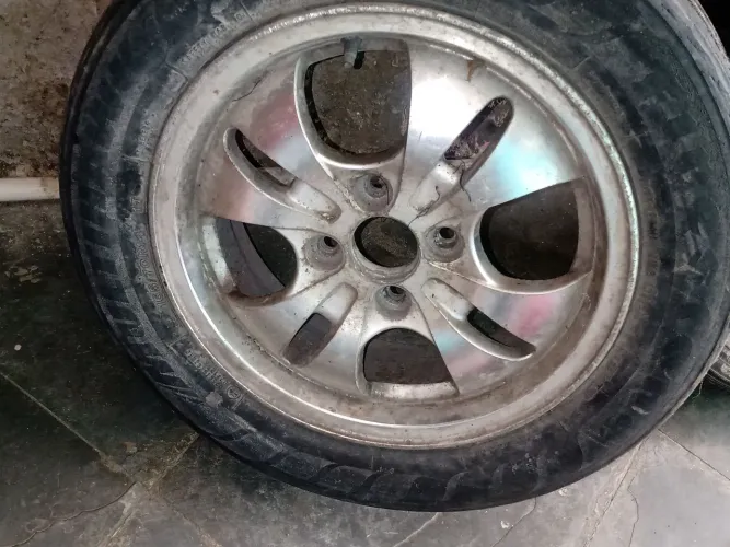 Vendo aro 14 de magnésio furação 4 x 100