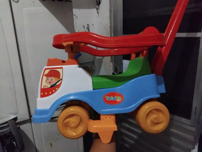 Vendo carrinho de passeio novo sem marca de uso ?