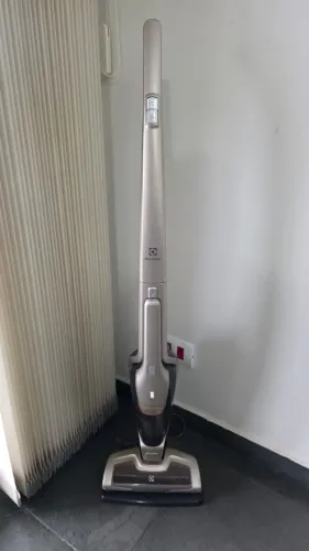 Aspirador de pó sem fio Electrolux - bivolt