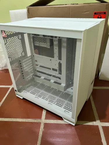 Corsair 6500D Mesh Gabinete. Novo, nunca usado!