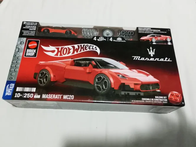 Hot Wheels Brick Shop Maserati 