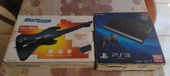 PS3 SUPER SLIM com GUITARRA SUPER BAND MULTILASER