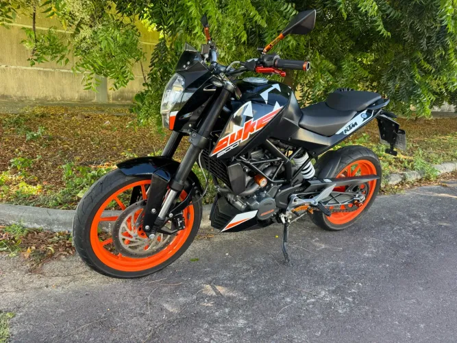 KTM Duke 200