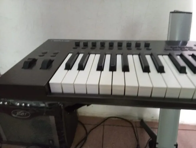 Teclado Controlador Nektar Impact Lx49 plus