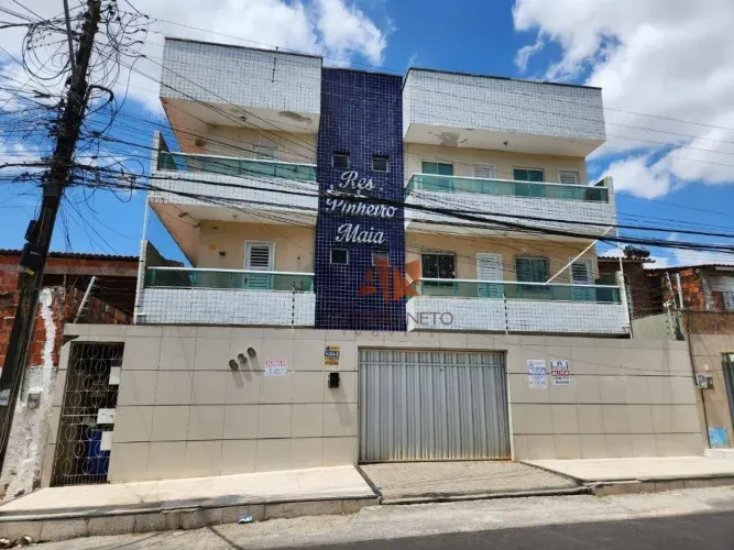 Apartamento com 3 suites para alugar, 82 m² por R$ 1.350/mês - Maraponga - Fortaleza/CE