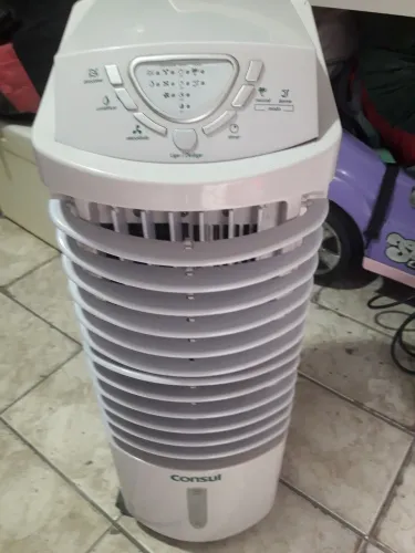 Climatizador de AR Consul com avaria