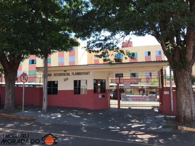 Apartamento a venda no condomínio Condomínio Residencial Flamboyant no bairro Conjunto Hab